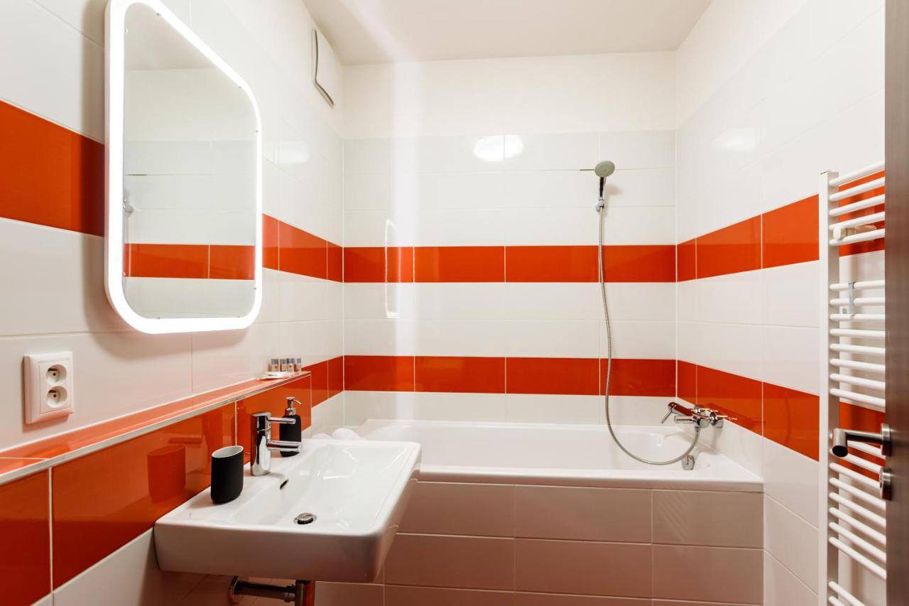 Golden Apartments Rezidence Nova Karolina Ii. Ostrava Kültér fotó