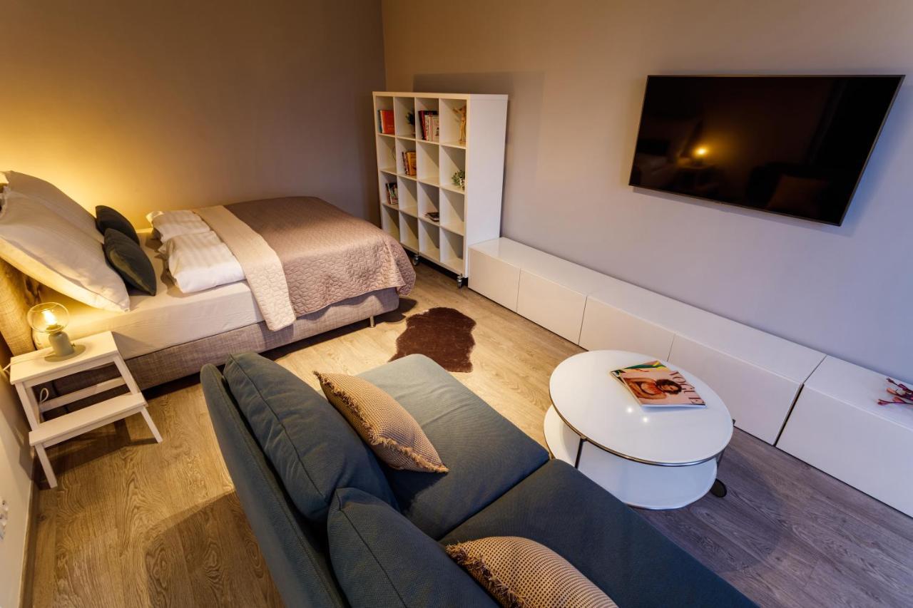 Golden Apartments Rezidence Nova Karolina Ii. Ostrava Kültér fotó